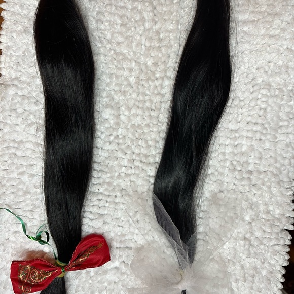 Virgin. Human hair bundles from 24 to 32. Inches. Reach me at 9099963494. - Picture 3 of 4